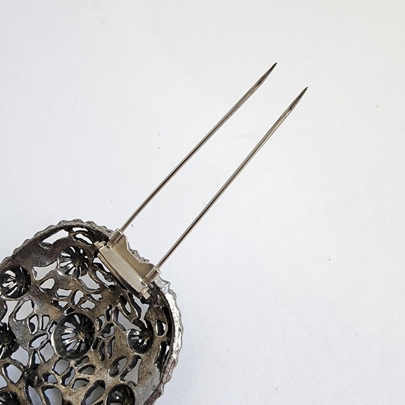 Vintage Antiqued Silver Fur Clip Brooch Large 40s Floral Motif Victorian Style - Picture 4 of 5